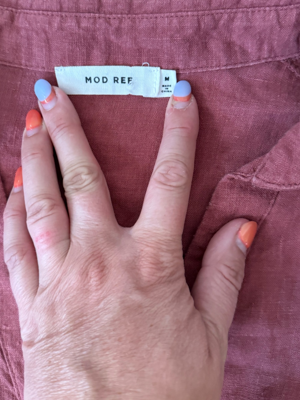 Mod Ref Linen Button-Up Top - Size Medium - Picture 2 of 4